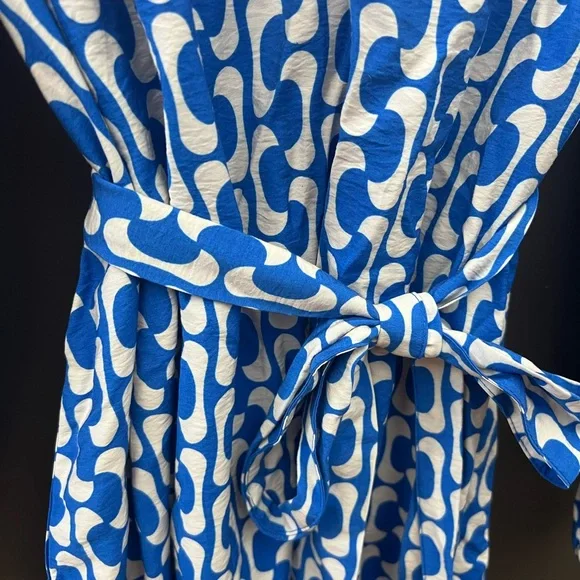 Zara Blue Preppy Patterned Blue Wrap Tie Dress - Size M - Picture 3 of 8